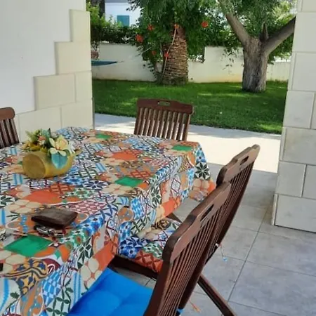 Chiaraluna Villa *