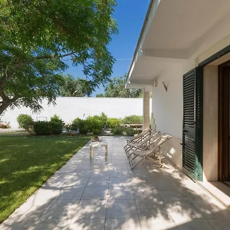 Вилла Chiaraluna