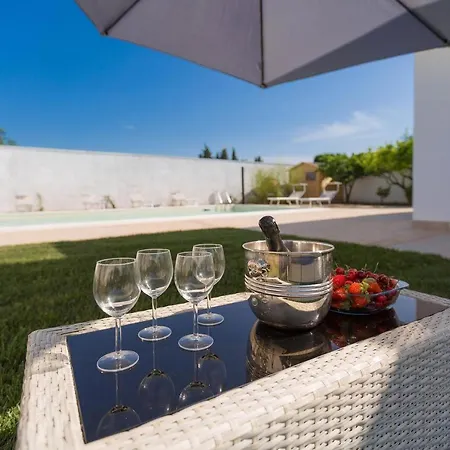 Chiaraluna Вилла Novoli