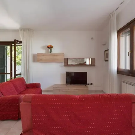 Вилла Chiaraluna