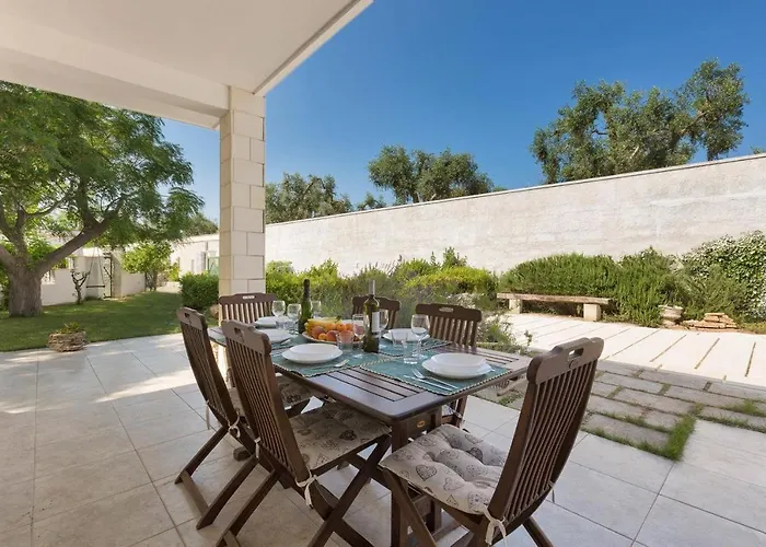 Villa Chiaraluna Novoli